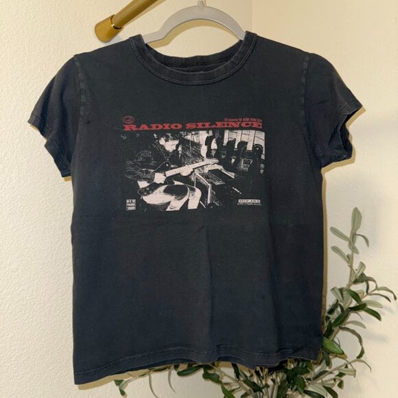 Brandy Melville Radio Silence Black Baby Tee One Size - Picture 1 of 5